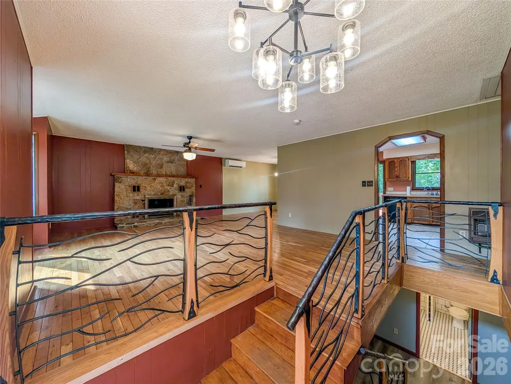 328 Wooded Valley Lane Burnsville, NC 28714