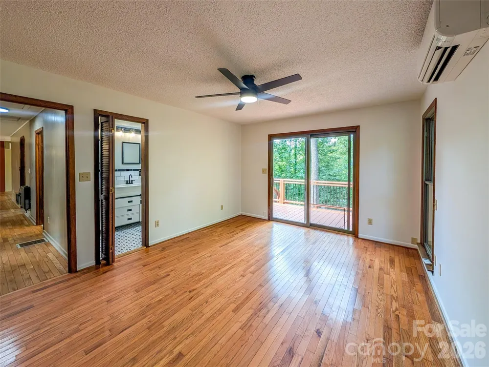 328 Wooded Valley Lane Burnsville, NC 28714