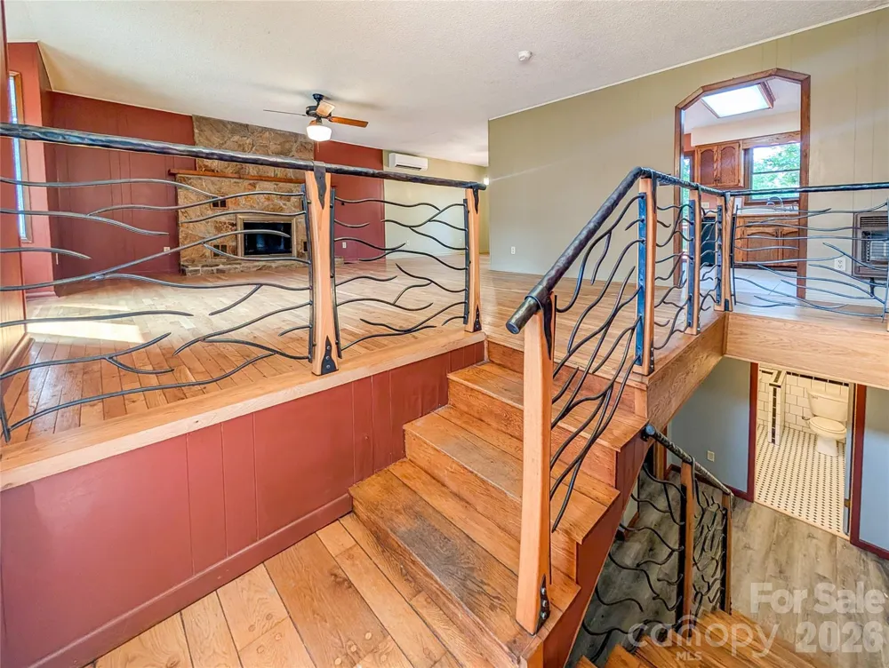 328 Wooded Valley Lane Burnsville, NC 28714