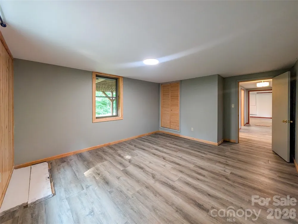 328 Wooded Valley Lane Burnsville, NC 28714
