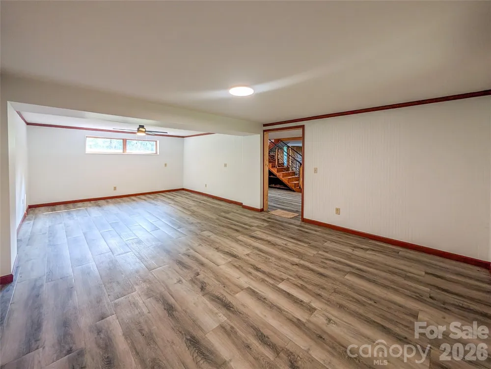 328 Wooded Valley Lane Burnsville, NC 28714