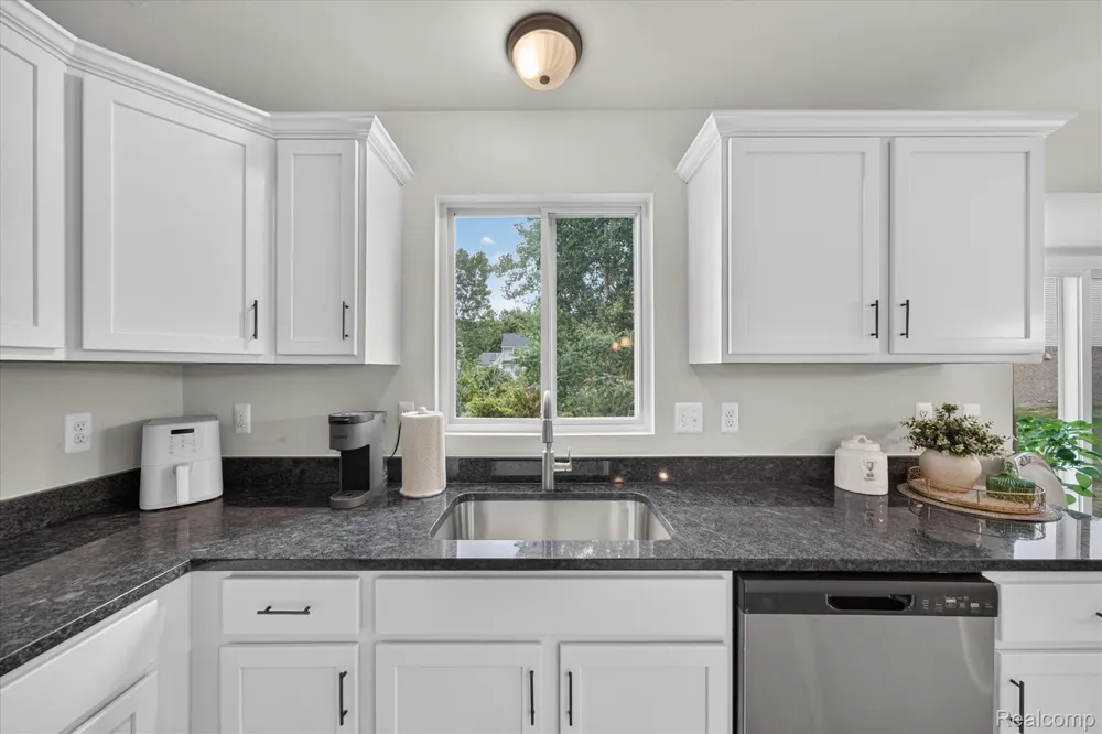 1585 Weeping Willow Court Superior Charter Township, MI 48198