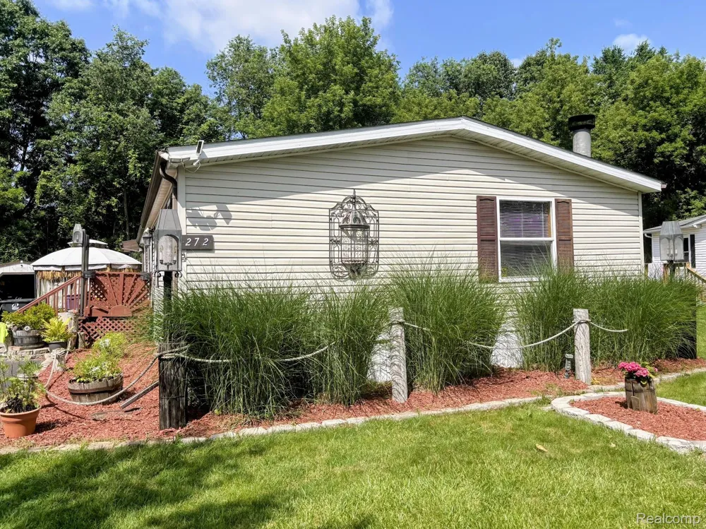 2500 Mann Road #272 Clarkston City, MI 48346