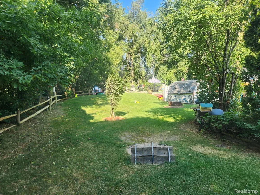 2500 Mann Road #272 Clarkston City, MI 48346