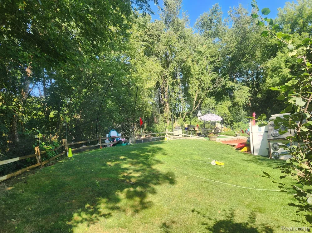 2500 Mann Road #272 Clarkston City, MI 48346