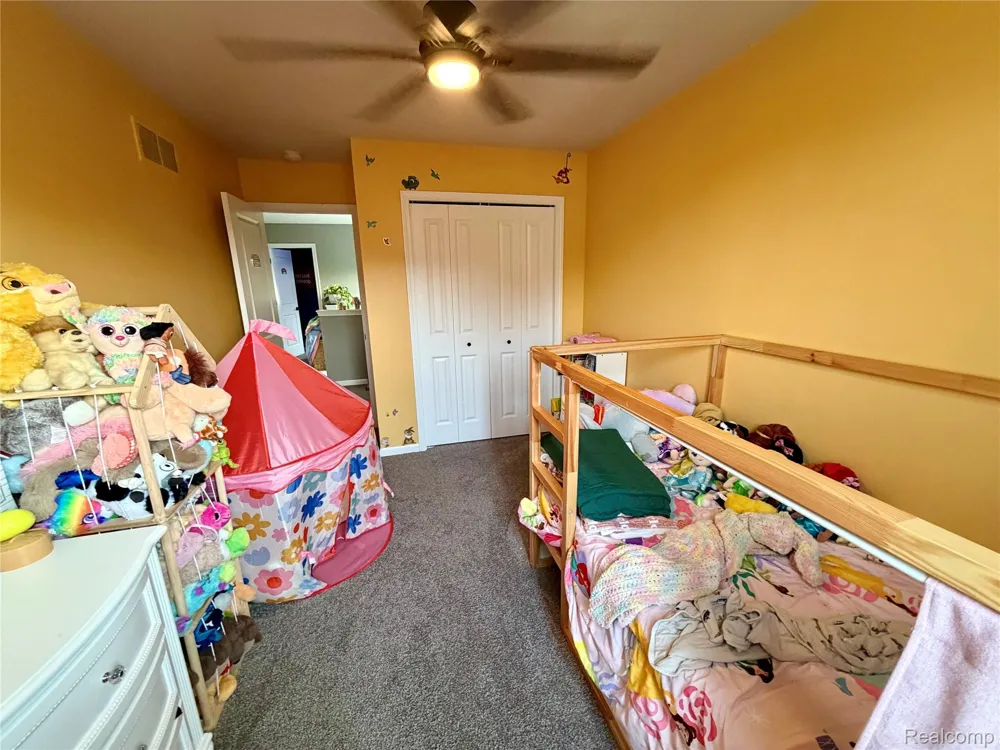 26921 Cedar Run Court Woodhaven City, MI 48183