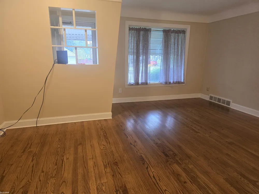 24828 Laetham Avenue Eastpointe City, MI 48021