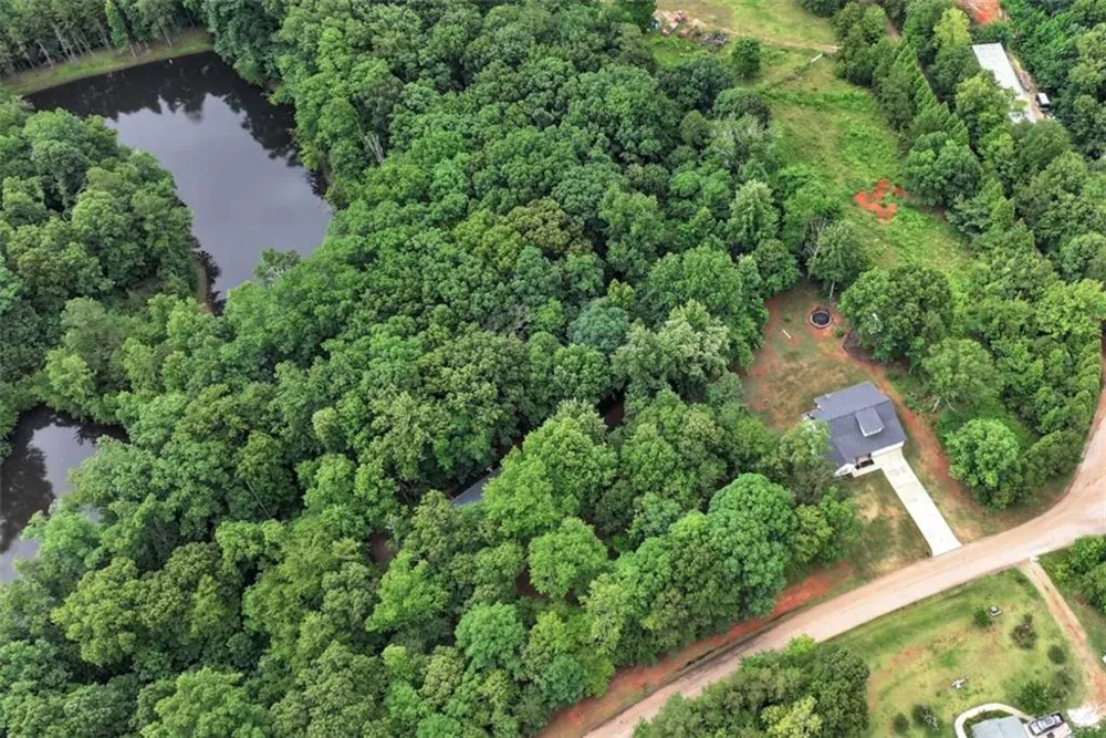 515 Forest Lake Road Pendergrass, GA 30567