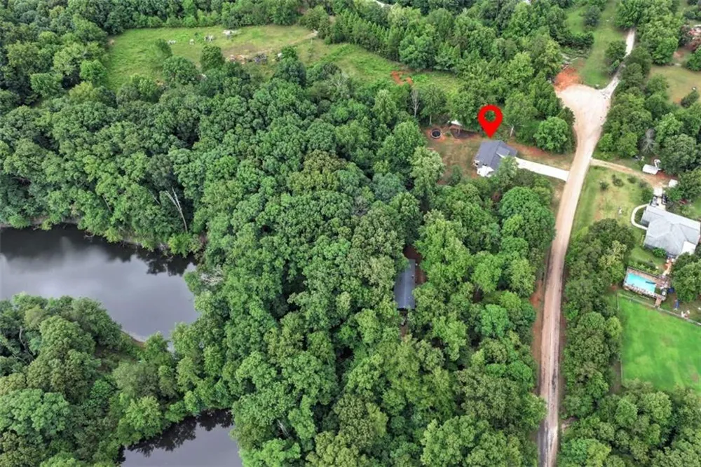 515 Forest Lake Road Pendergrass, GA 30567