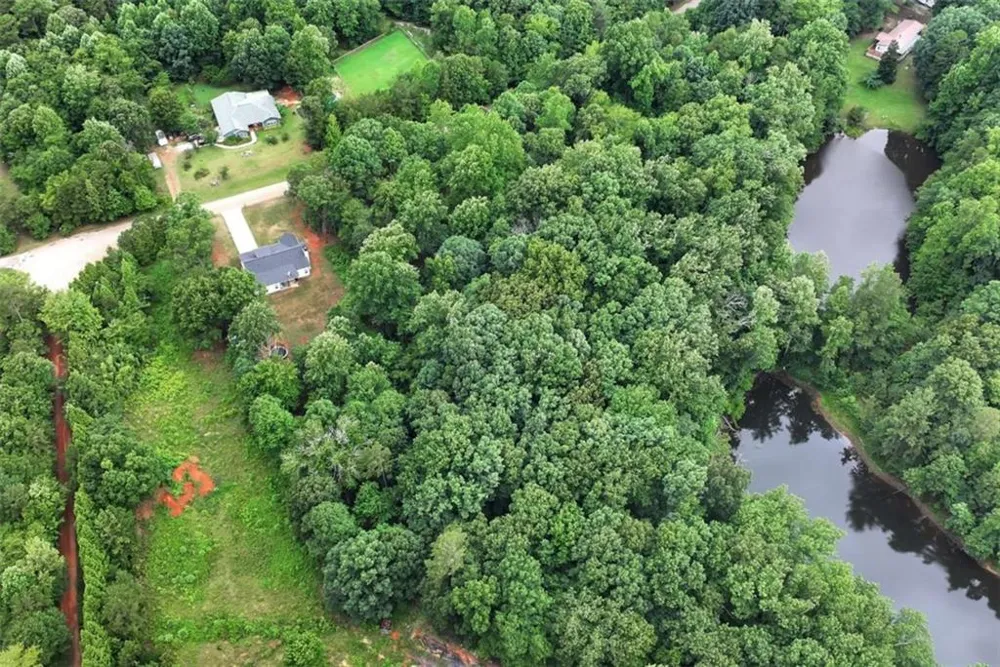 515 Forest Lake Road Pendergrass, GA 30567