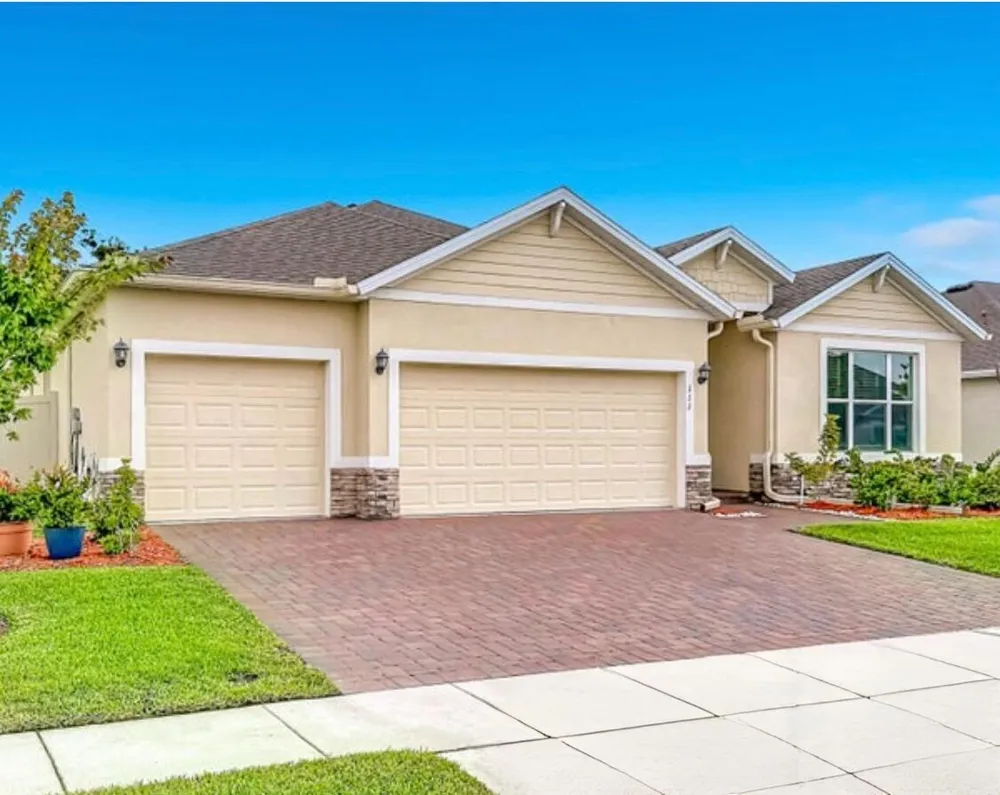 111 52ND SQUARE Vero Beach, FL 32968