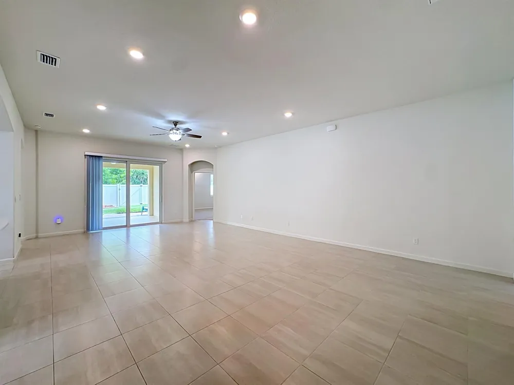 111 52ND SQUARE Vero Beach, FL 32968