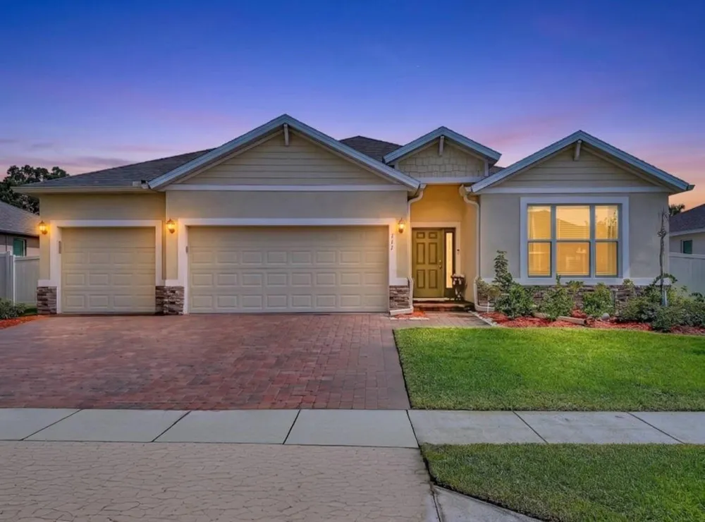 111 52ND SQUARE Vero Beach, FL 32968