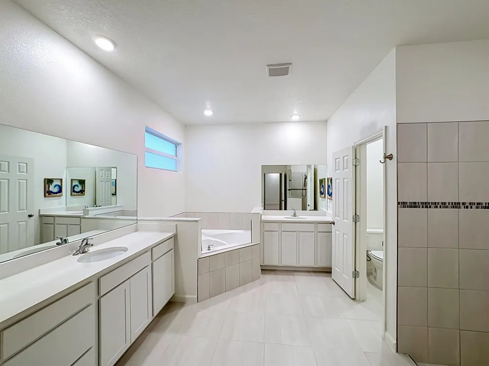 111 52ND SQUARE Vero Beach, FL 32968