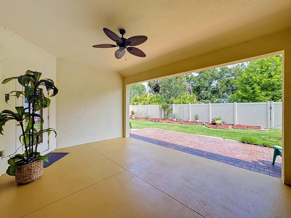 111 52ND SQUARE Vero Beach, FL 32968
