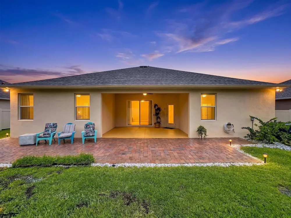 111 52ND SQUARE Vero Beach, FL 32968