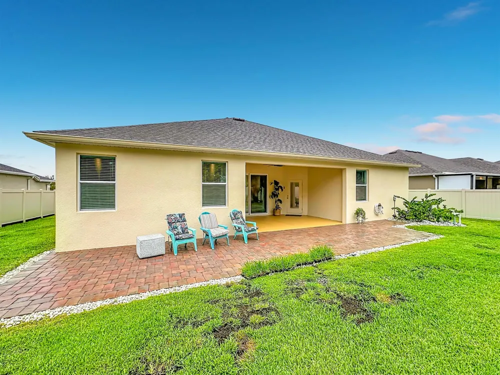 111 52ND SQUARE Vero Beach, FL 32968