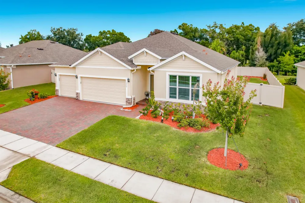 111 52ND SQUARE Vero Beach, FL 32968