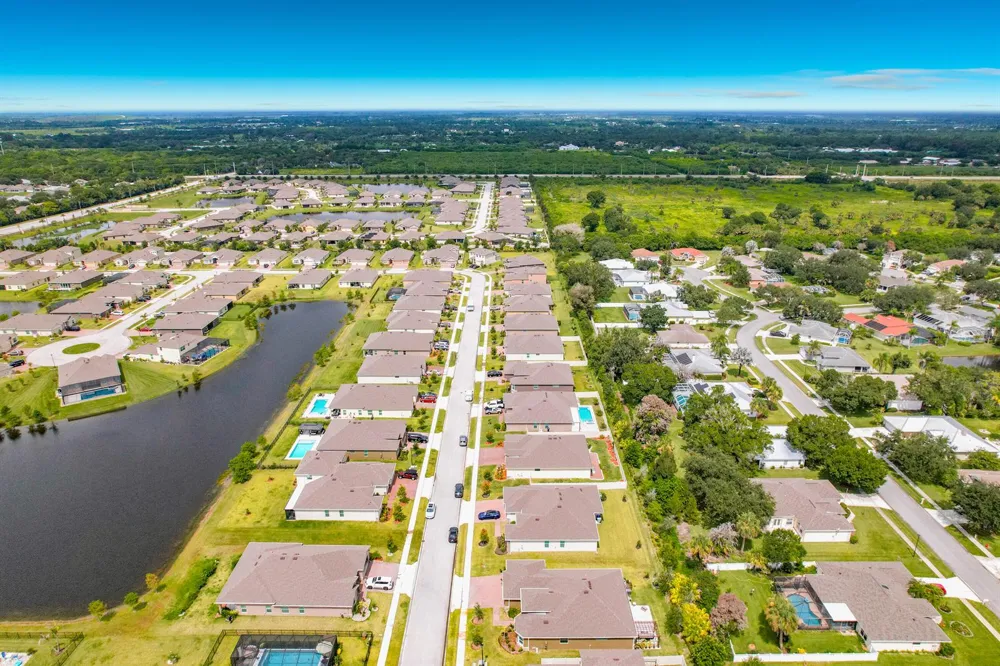 111 52ND SQUARE Vero Beach, FL 32968