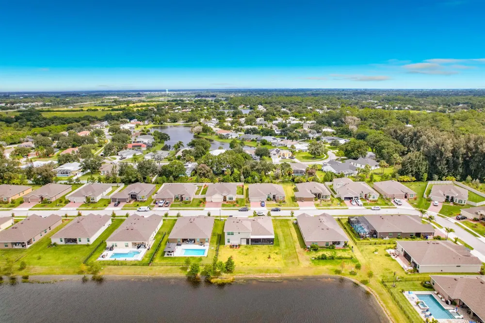 111 52ND SQUARE Vero Beach, FL 32968