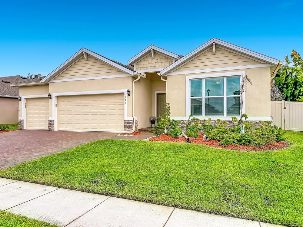 111 52ND SQUARE Vero Beach, FL 32968