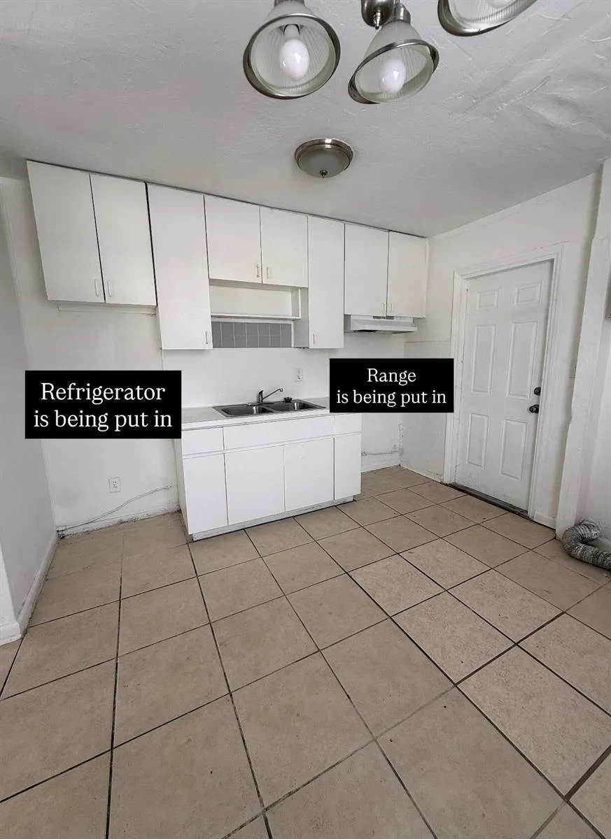 865 W 3RD STREET Riviera Beach, FL 33404