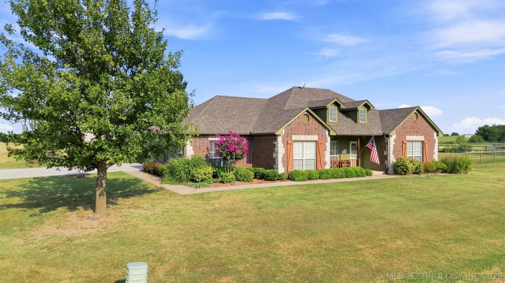 18435 Jamestown Avenue Skiatook, OK 74070