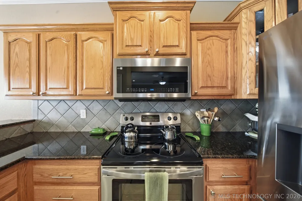 18435 Jamestown Avenue Skiatook, OK 74070