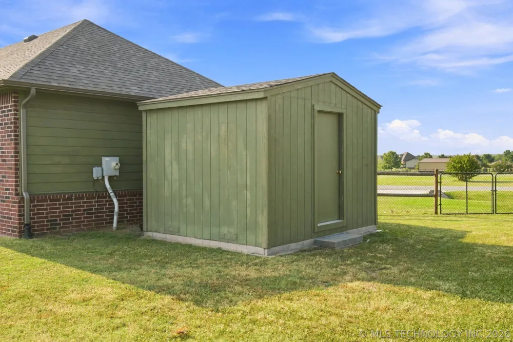 18435 Jamestown Avenue Skiatook, OK 74070