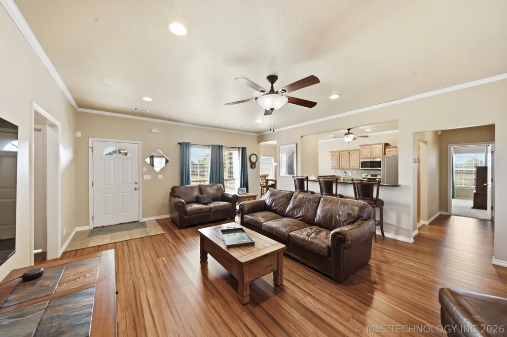 18435 Jamestown Avenue Skiatook, OK 74070