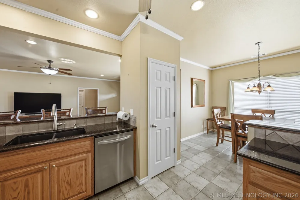 18435 Jamestown Avenue Skiatook, OK 74070