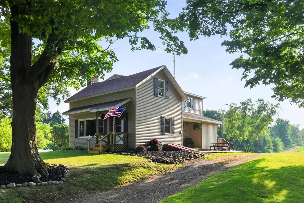 6700 Foster Road Hastings, MI 49058