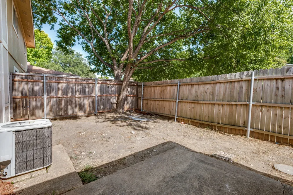 2640 Santiago Circle Grand Prairie, TX 75052