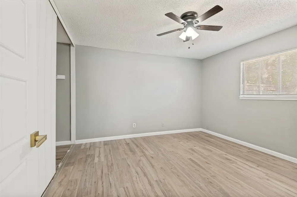 2640 Santiago Circle Grand Prairie, TX 75052