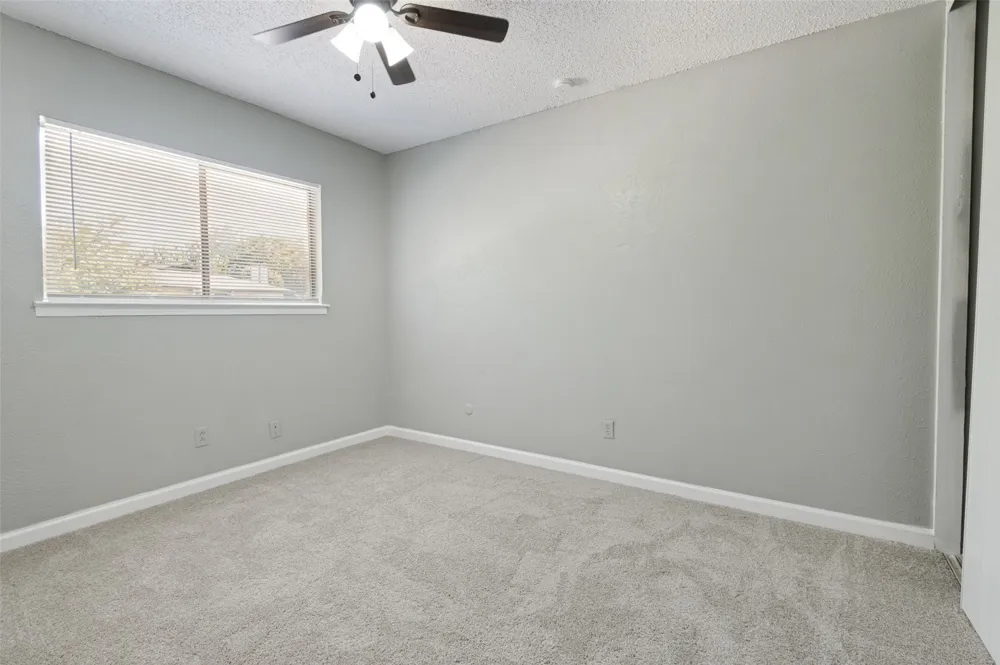 2640 Santiago Circle Grand Prairie, TX 75052