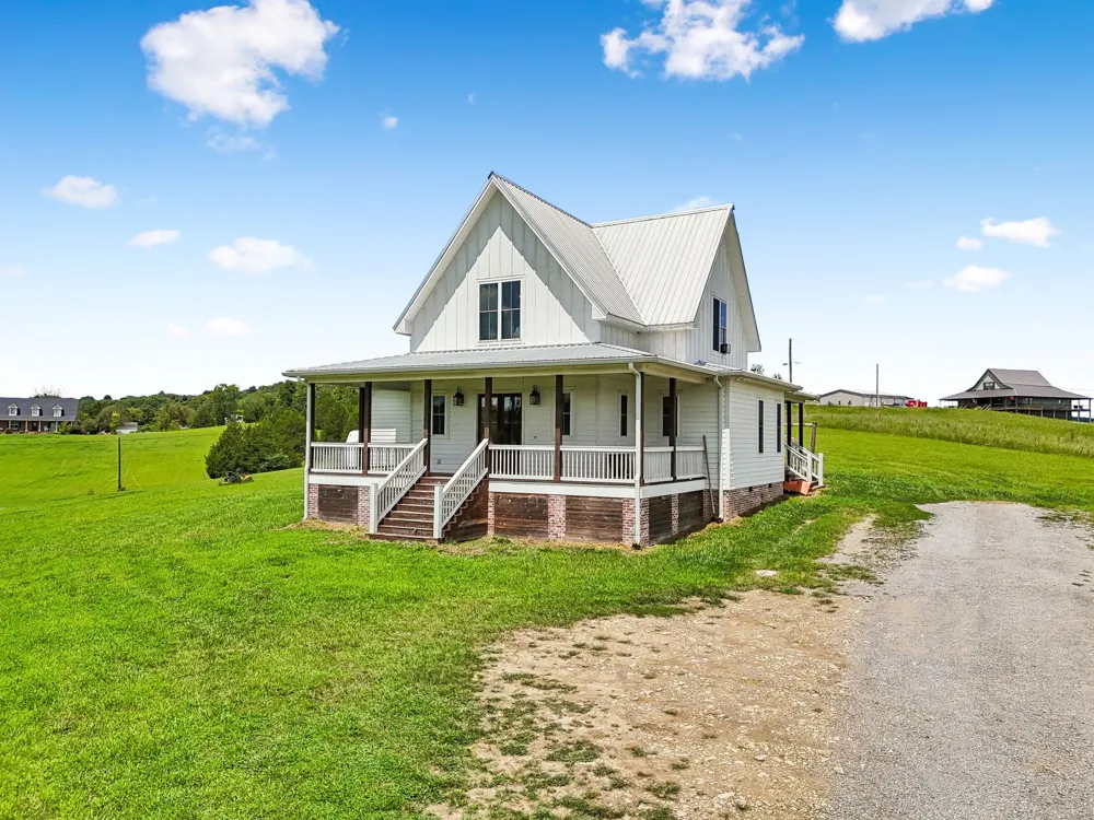 770 Sadler Rd Liberty, TN 37095