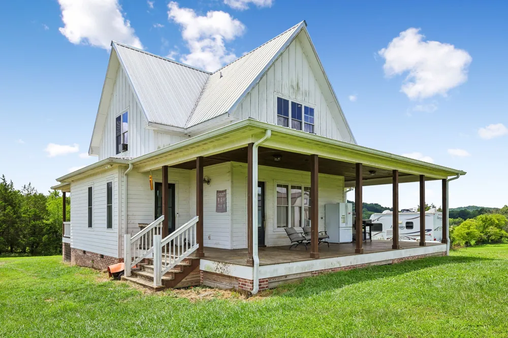 770 Sadler Rd Liberty, TN 37095