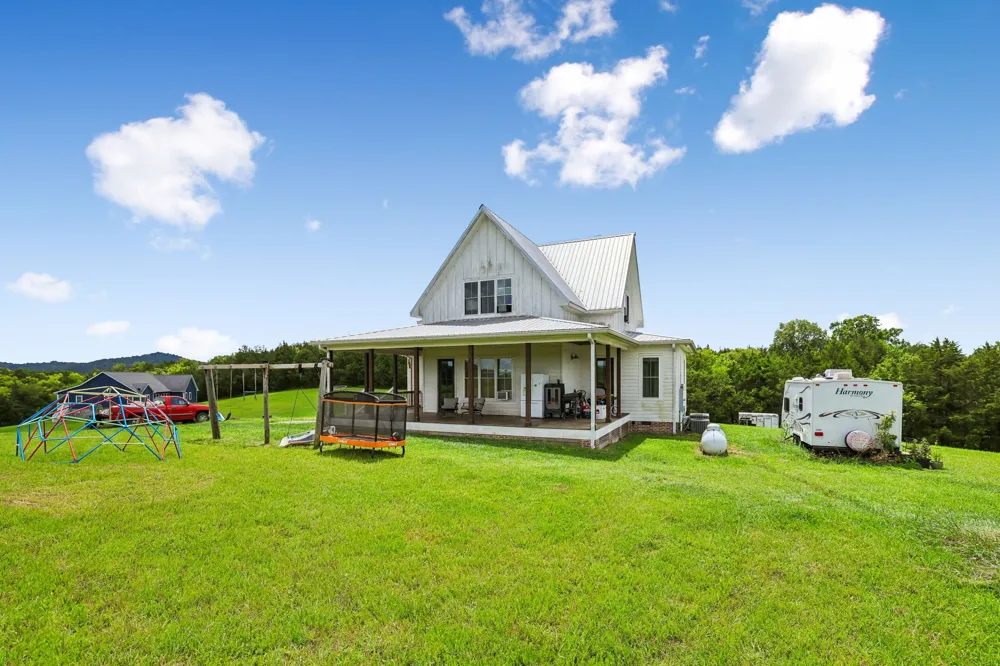 770 Sadler Rd Liberty, TN 37095