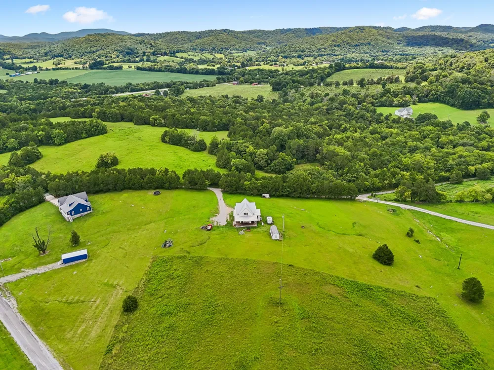 770 Sadler Rd Liberty, TN 37095