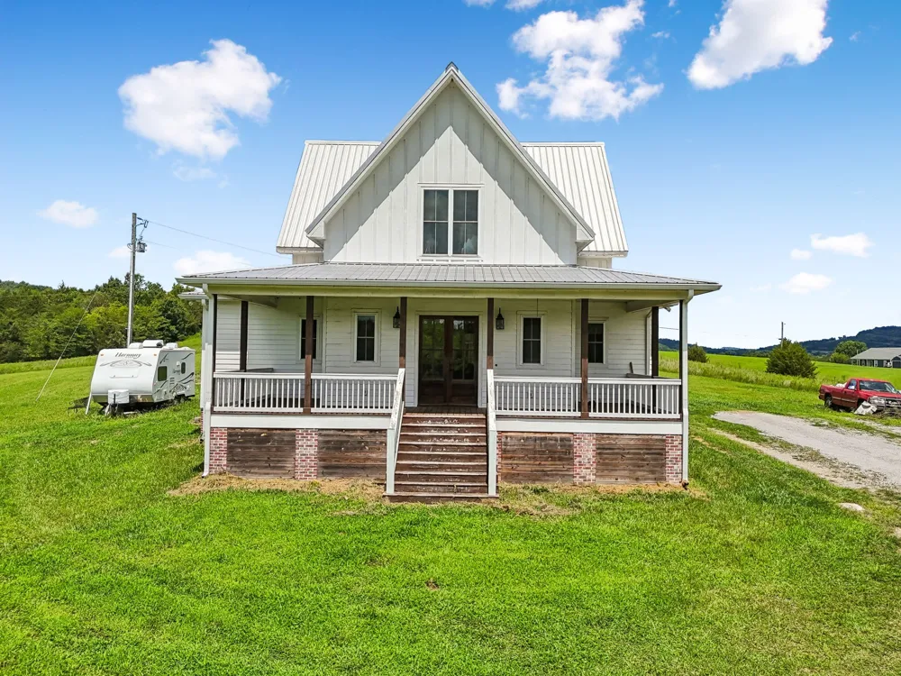 770 Sadler Rd Liberty, TN 37095