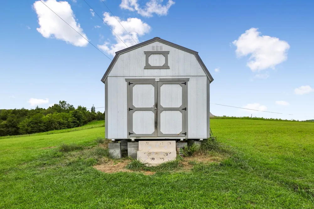 770 Sadler Rd Liberty, TN 37095