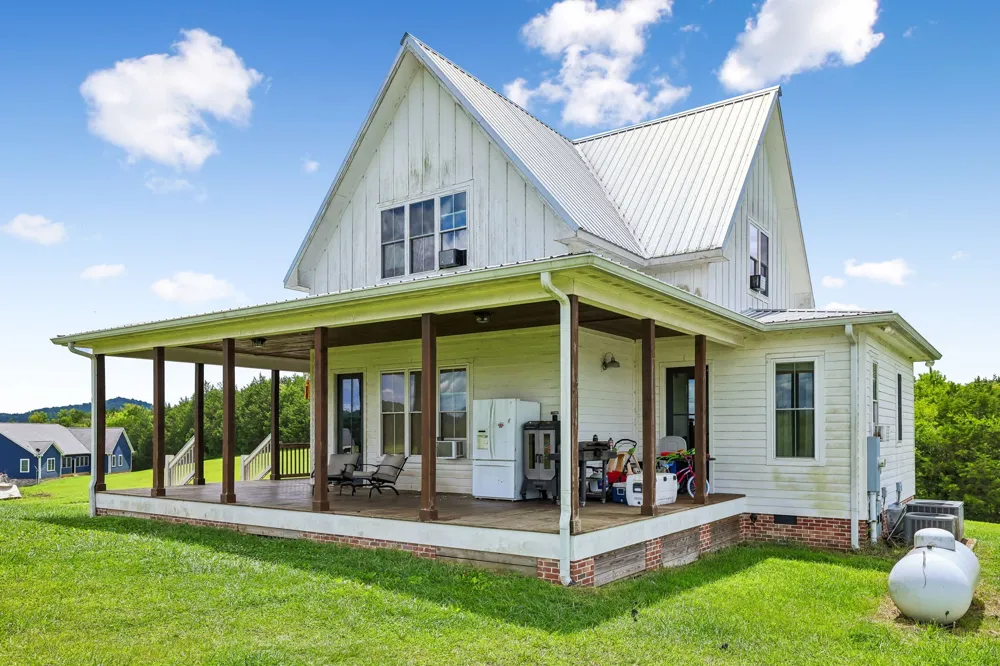 770 Sadler Rd Liberty, TN 37095