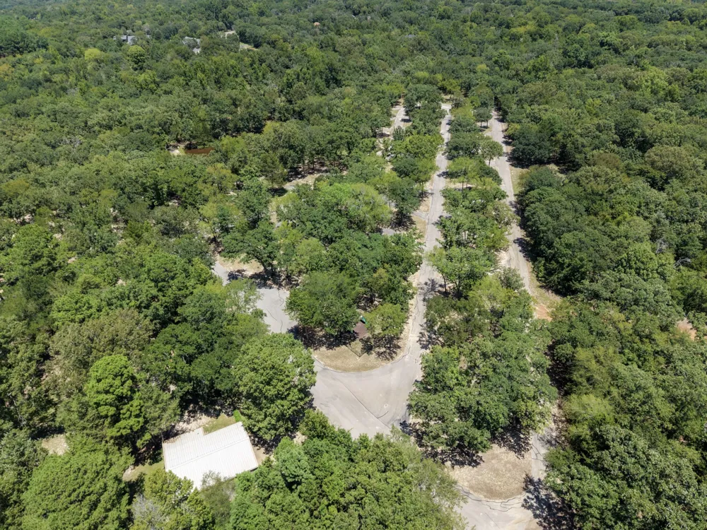 9236 Safari Bluff Larue, TX 75770