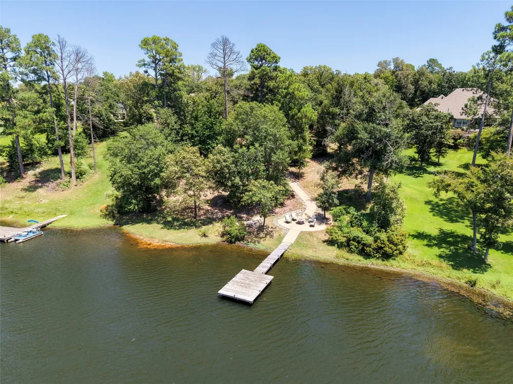 9236 Safari Bluff Larue, TX 75770