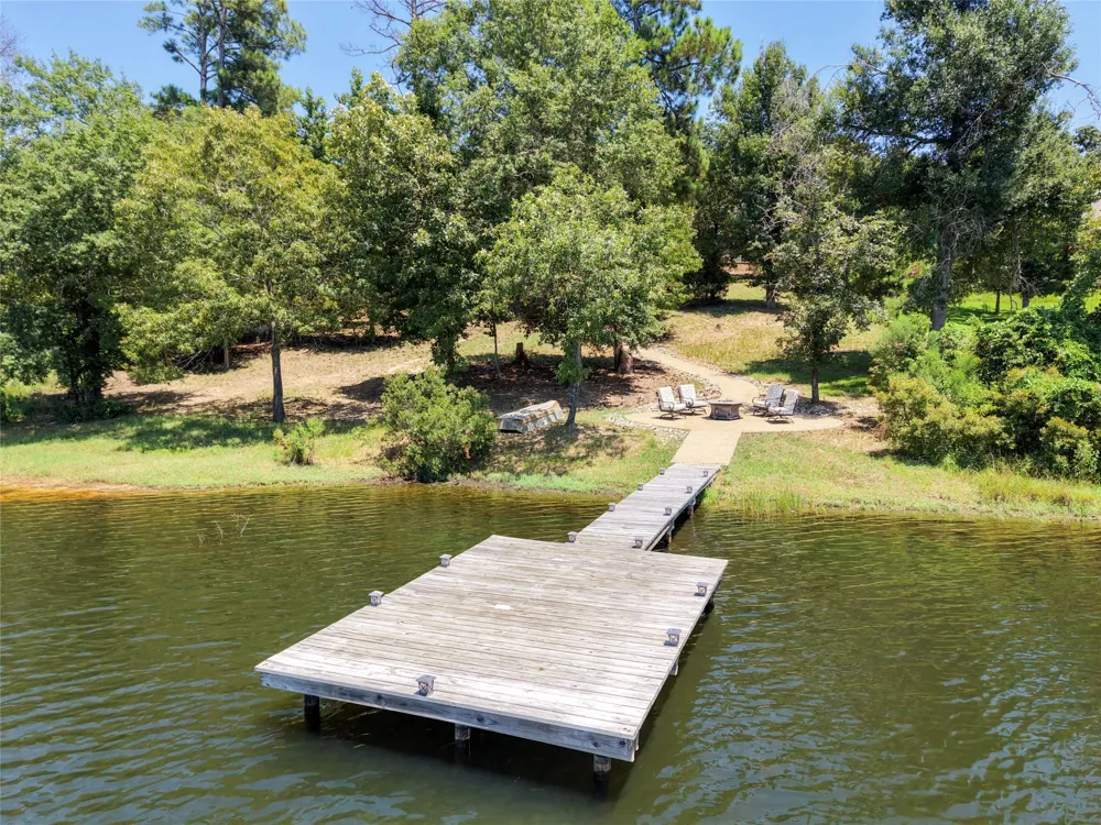 9236 Safari Bluff Larue, TX 75770