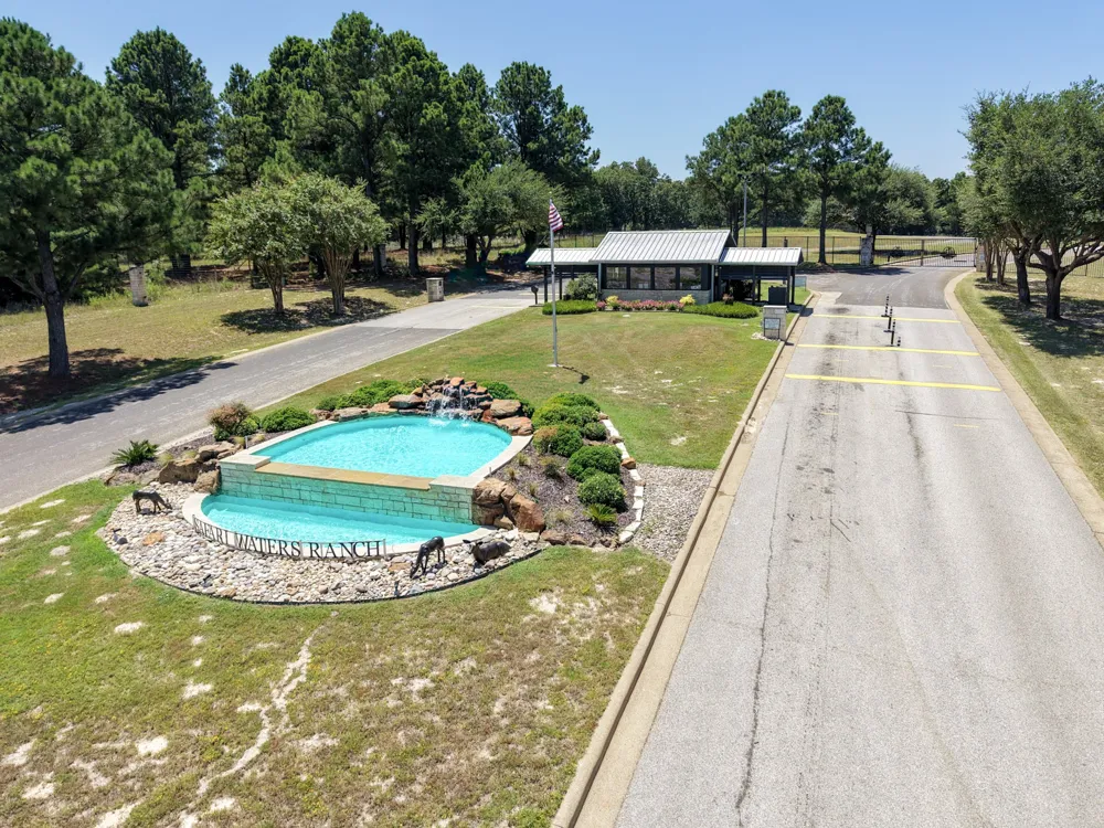 9236 Safari Bluff Larue, TX 75770