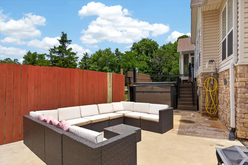 34800 Wolf Trail Wister, OK 74966