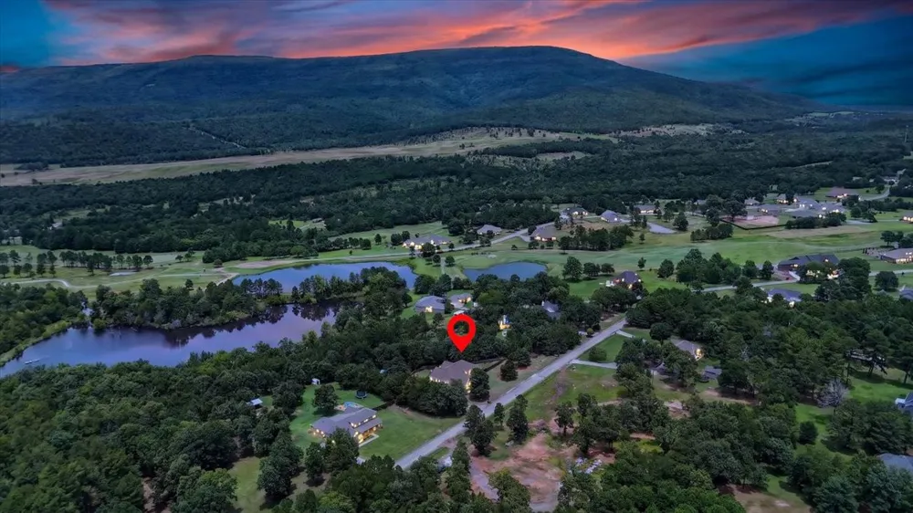 34800 Wolf Trail Wister, OK 74966