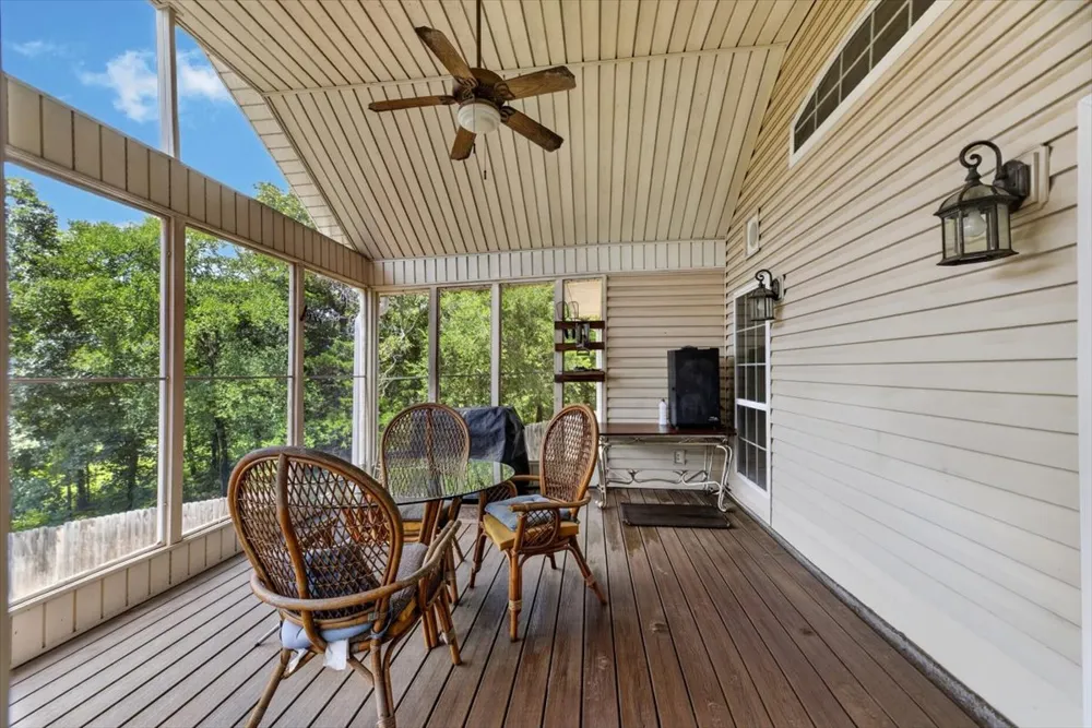 34800 Wolf Trail Wister, OK 74966