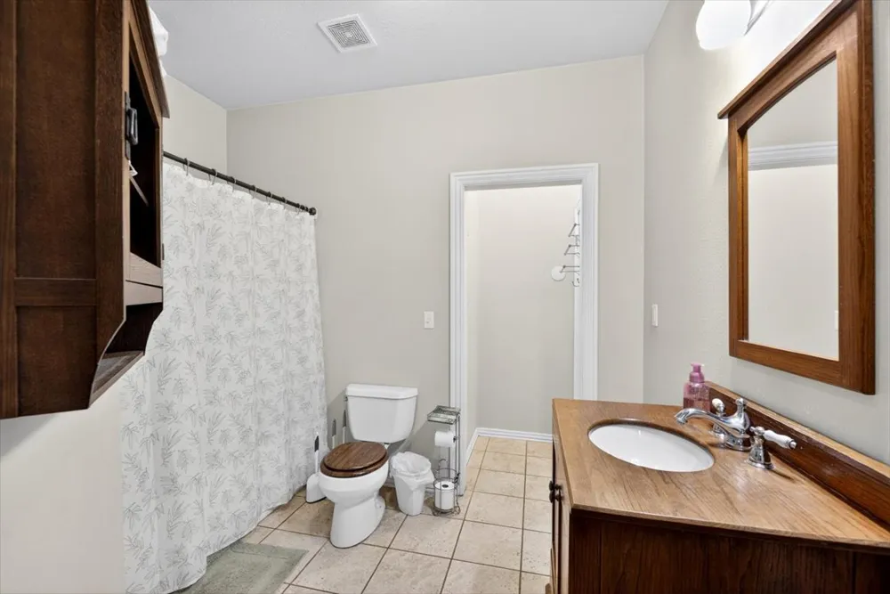 34800 Wolf Trail Wister, OK 74966